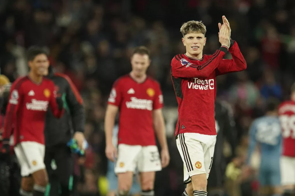 “We just have to” – Alejandro Garnacho reveals what he told Manchester United players at halftime to inspire comeback win