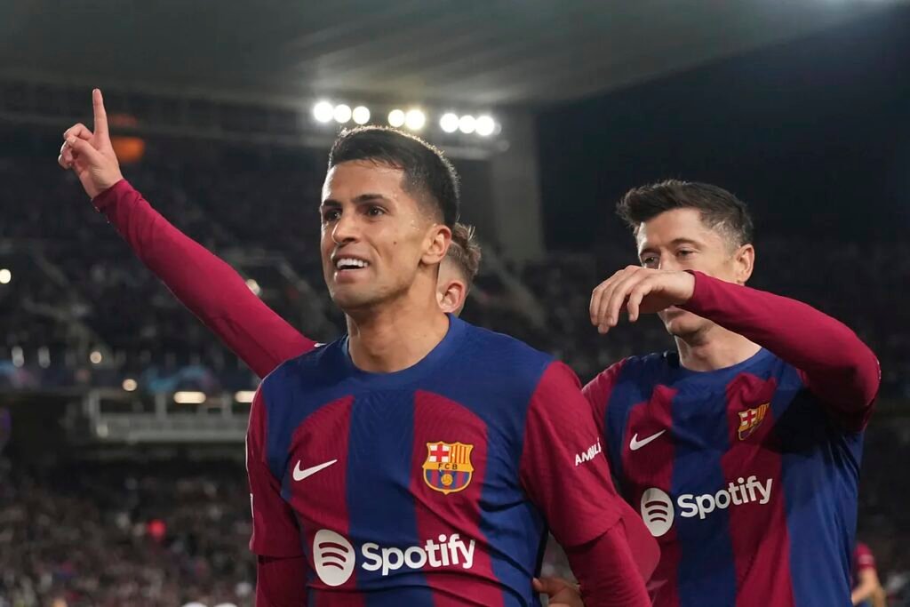 Barcelona sweep past Napoli and returns to the top eight in Europe!